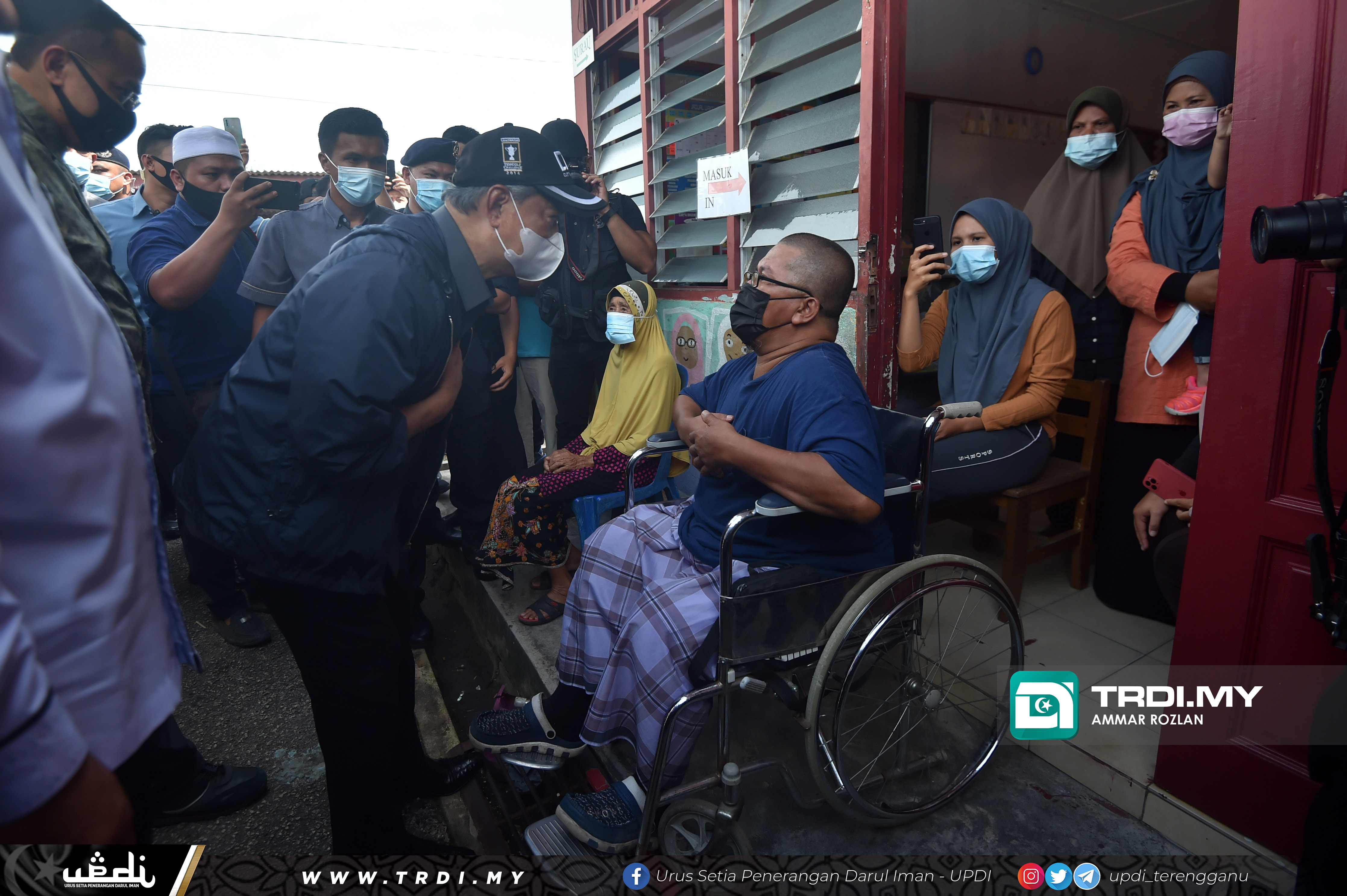 Lawatan Kerja Perdana Menteri, Tan Sri Muhyiddin Yassin Sempena Banjir ke PPS SK Bukit Mentok, Kemaman.