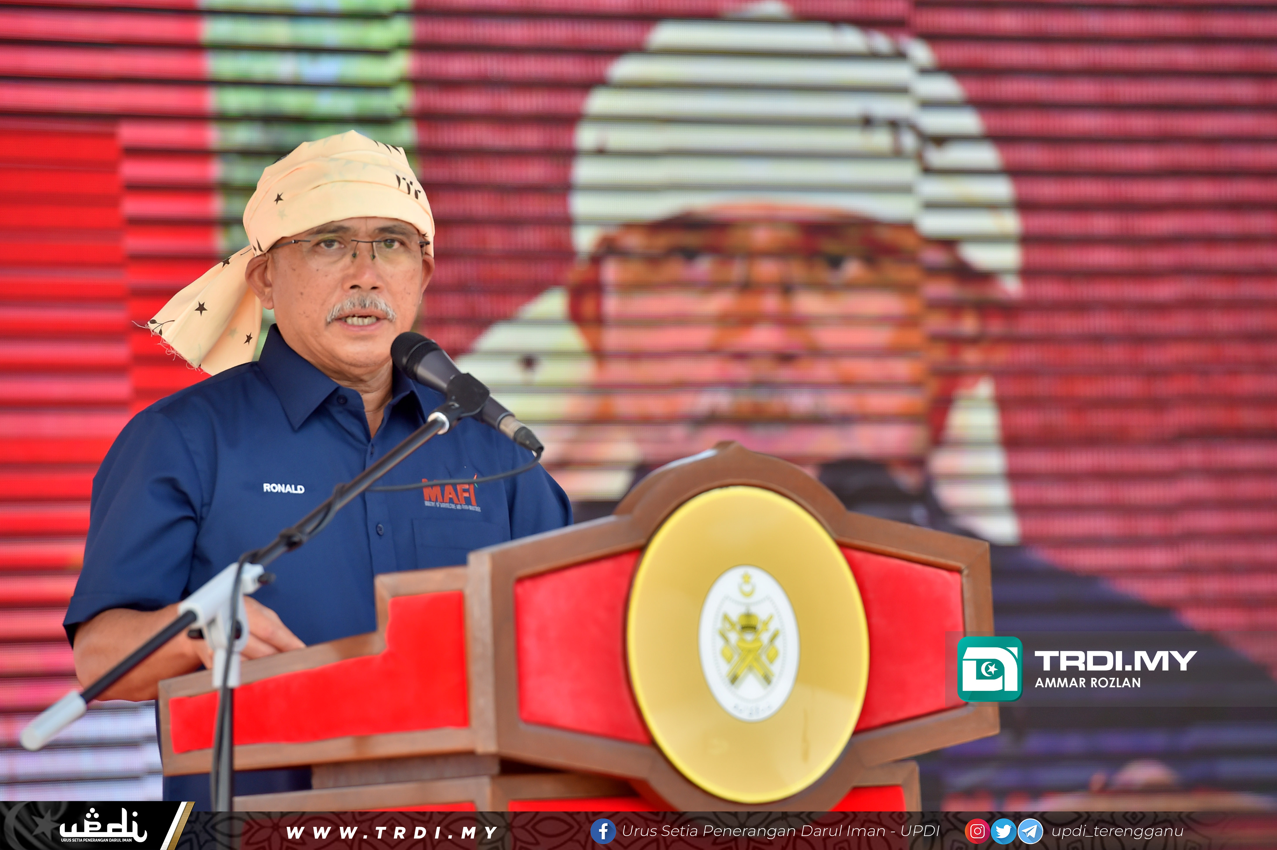 YAB Dato' Seri Dr Ahmad Samsuri Mokhtar merasmikan pecah tanah Projek Penempatan Semula Nelayan (PSN)