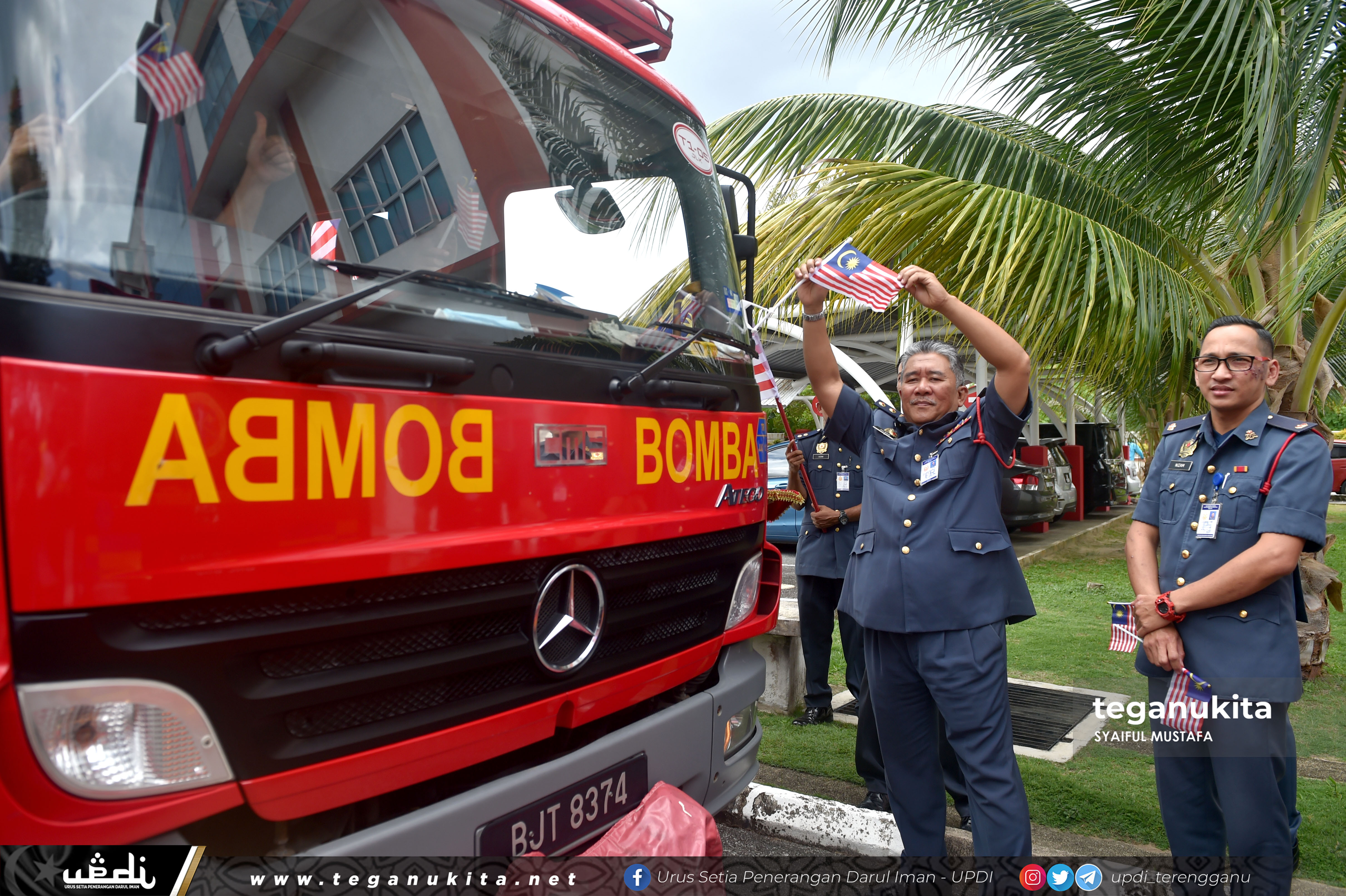 Pelancaran  mengibarkan jalur gemilang di Jabatan Bomba dan Penyelamat Malaysia Negeri Terengganu