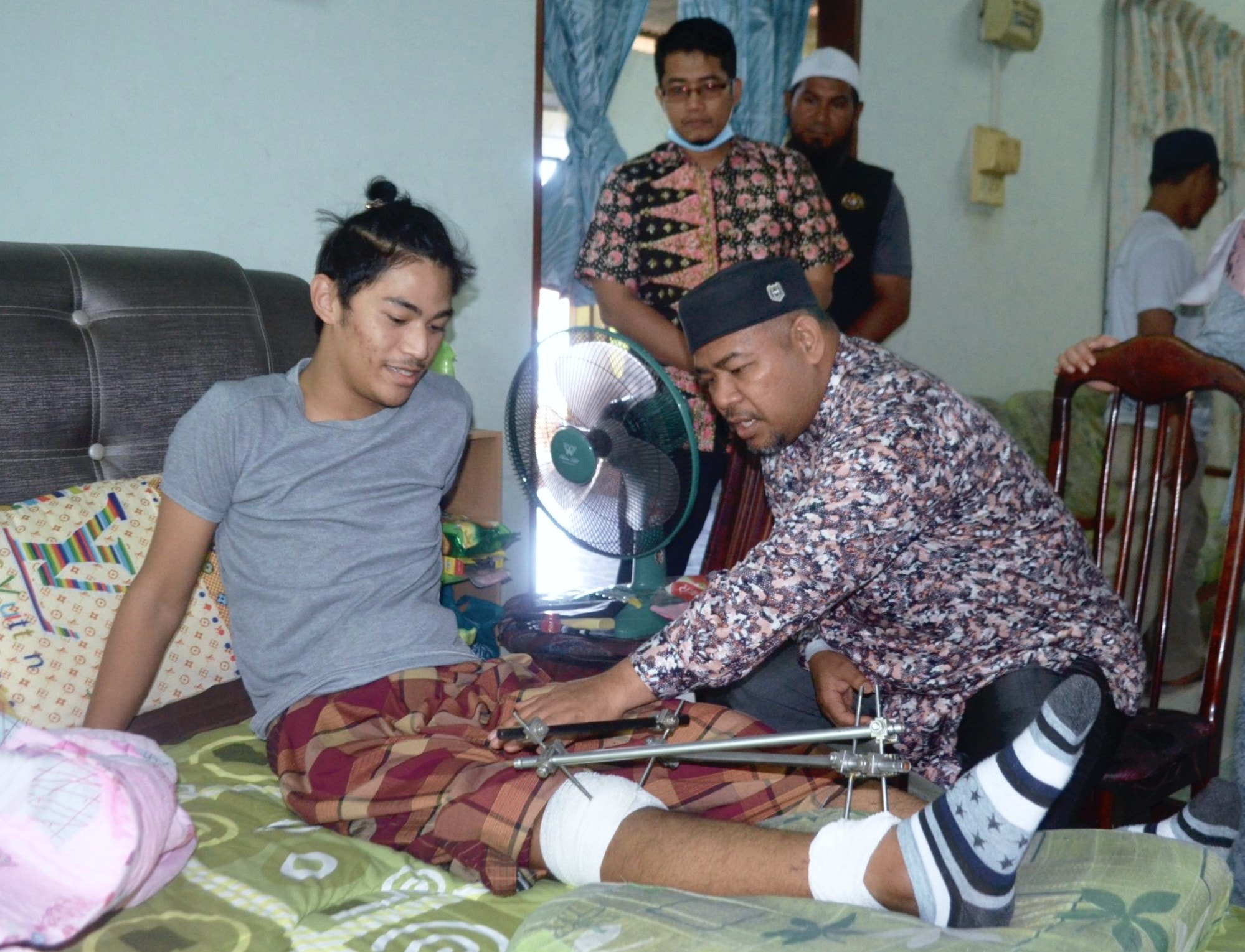 Tukang Masak Masuk Besi Dapat Perhatian Dr. Khairuddin