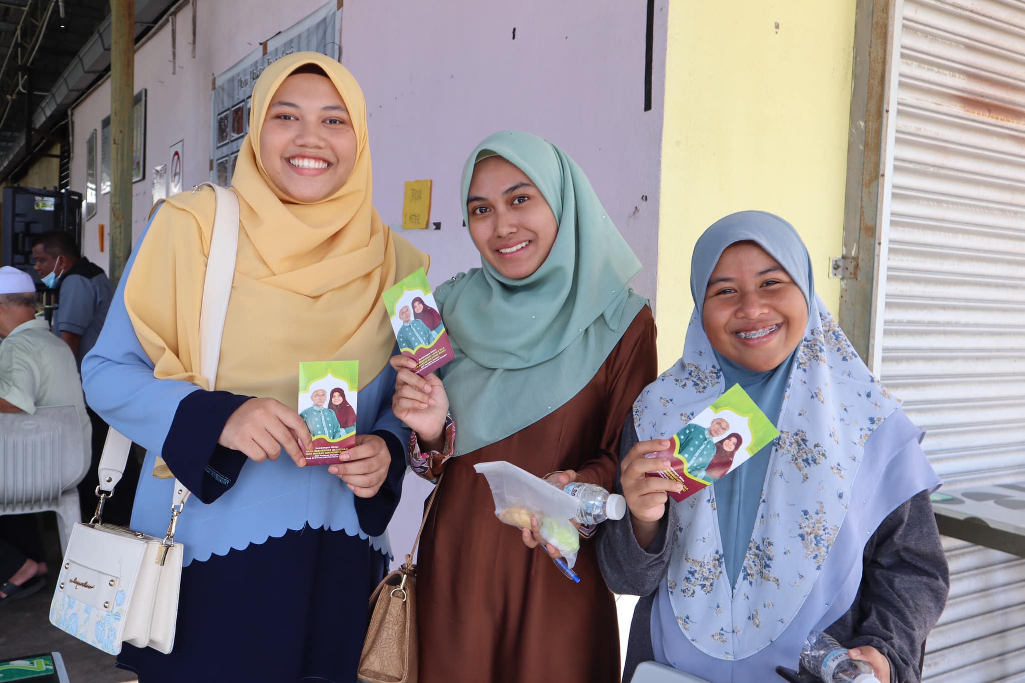 456 Pelajar Terima Bantuan Awal Ke IPT