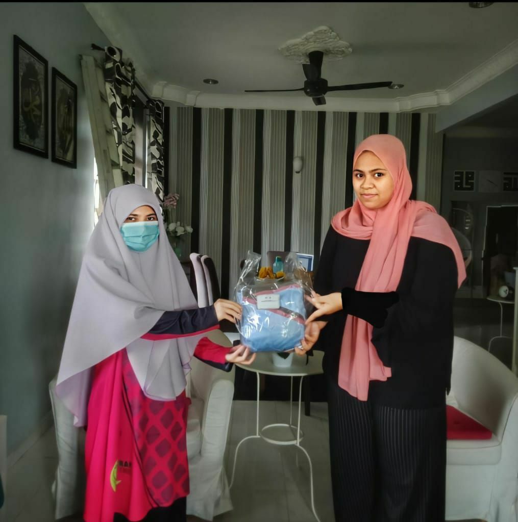 Agihan Sumbangan 150 Pasang Telekung Di Mak Chili