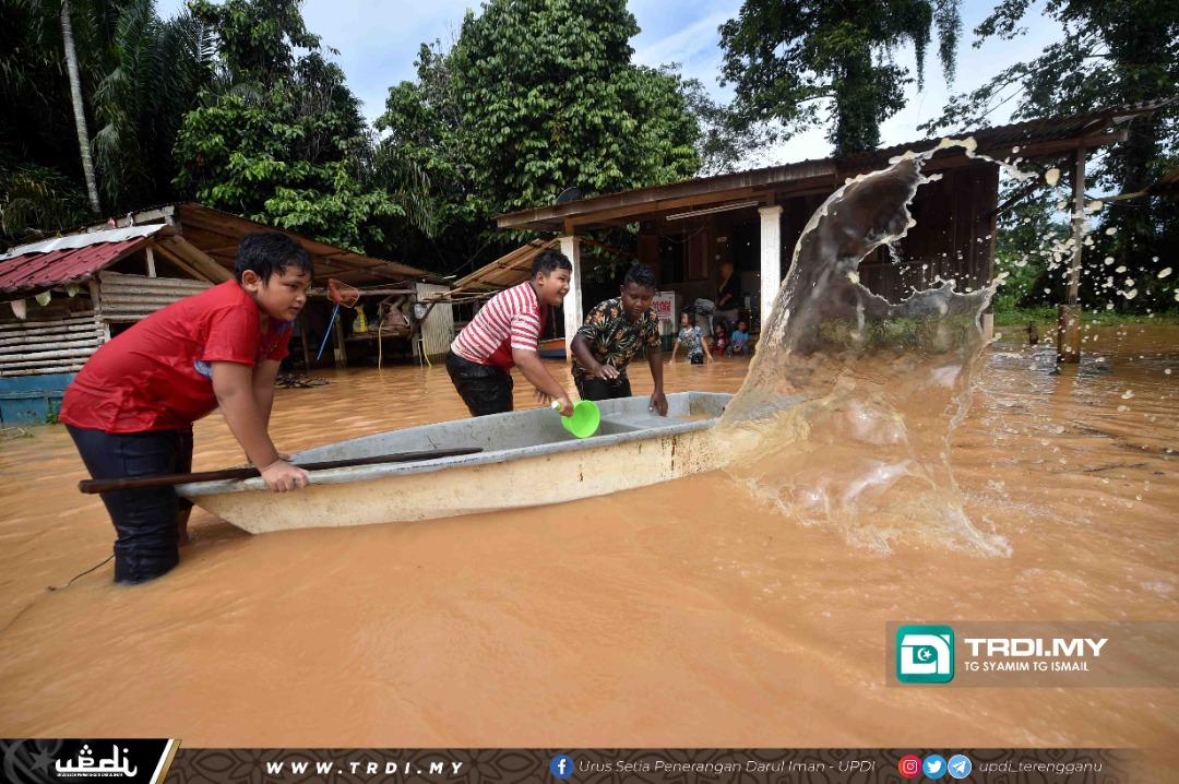 Banjir Bukan Pesta Main Air