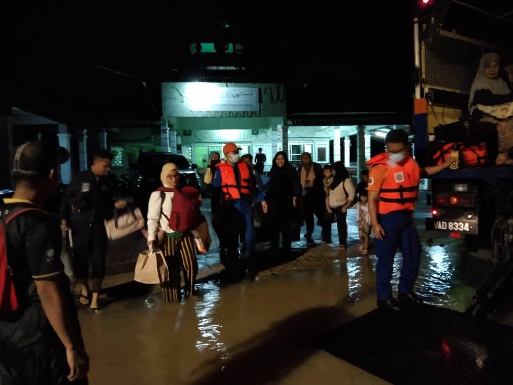 Banjir Di Terengganu Bertambah Teruk