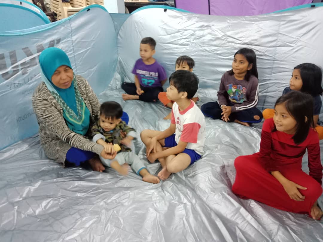 Demi Keselamatan Lapan Anak, Ibu Redah Banjir