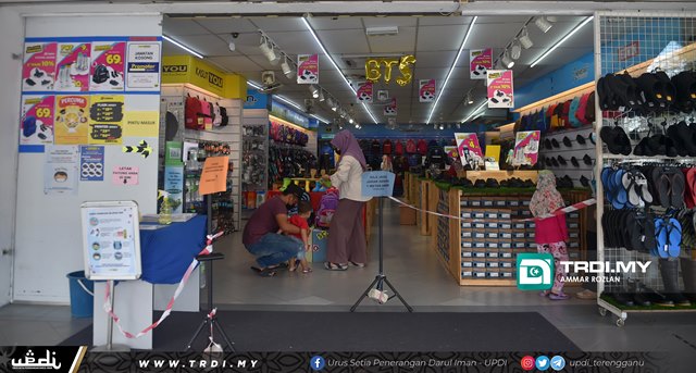 Jualan Kelengkapan Sekolah Merosot