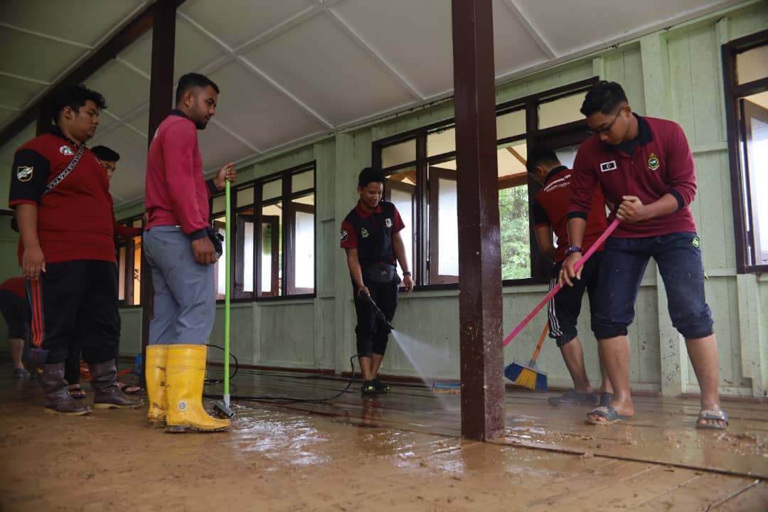 Kerjasama NGO Dan JPKK Ringankan Beban Mangsa Banjir