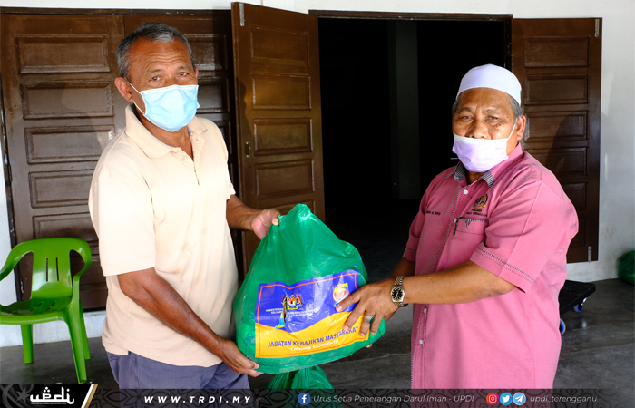 108 Pek Bantuan Makanan Asas Diagihkan Dalam Dun Batu Buruk