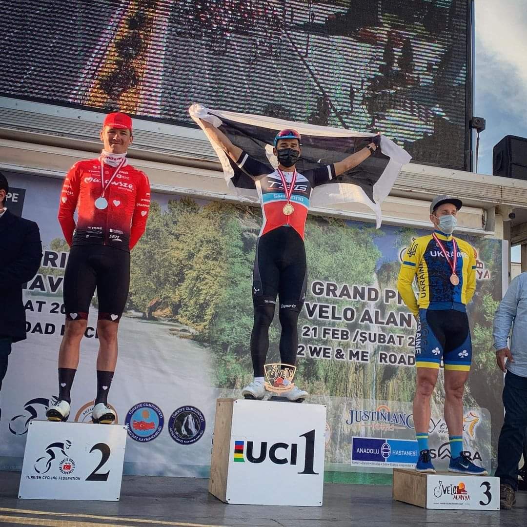 Anak Terengganu Azizulhasni, Harrif Gegar Dunia