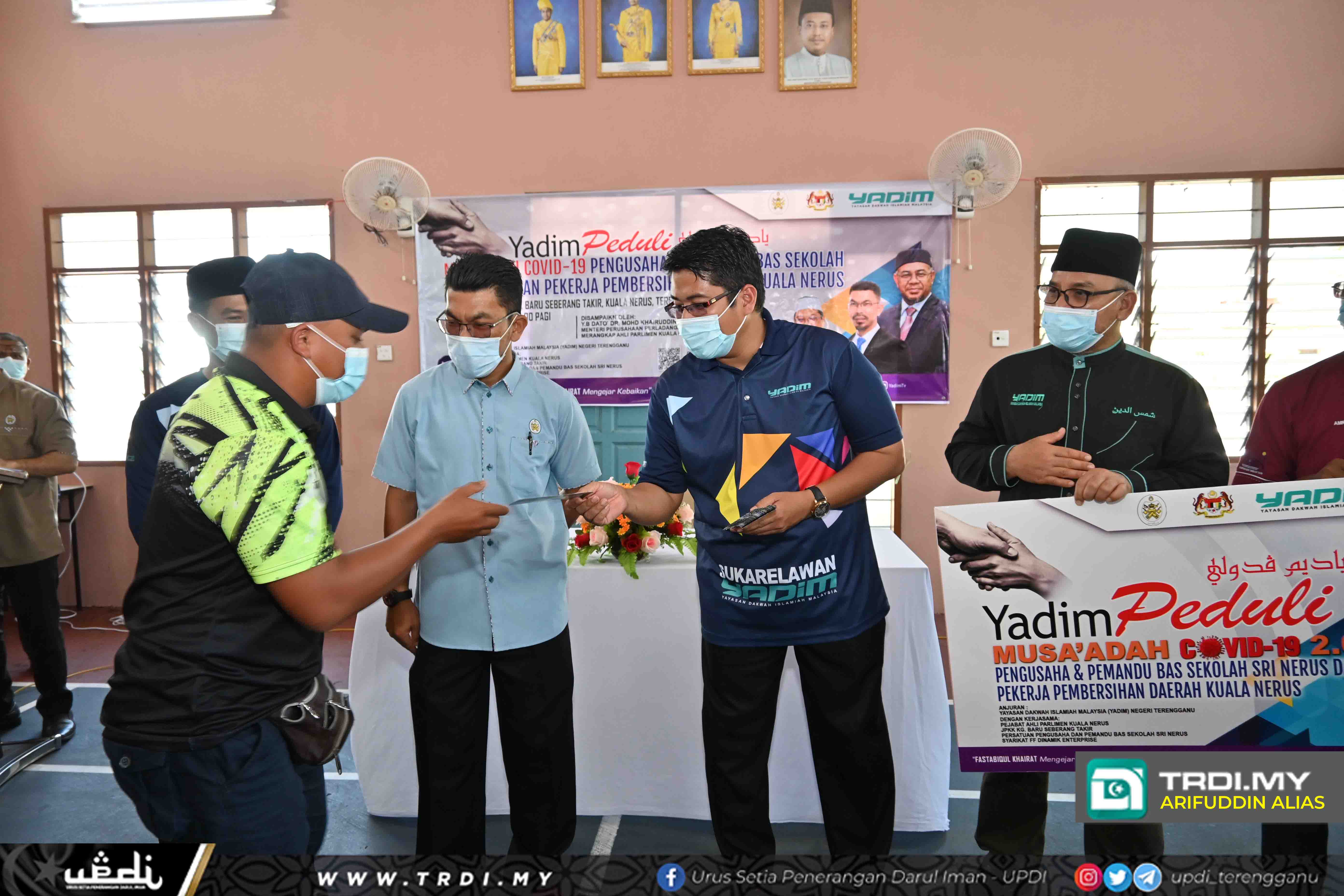 Pengusaha Bas Sekolah, Pekerja Am Terima Bantuan