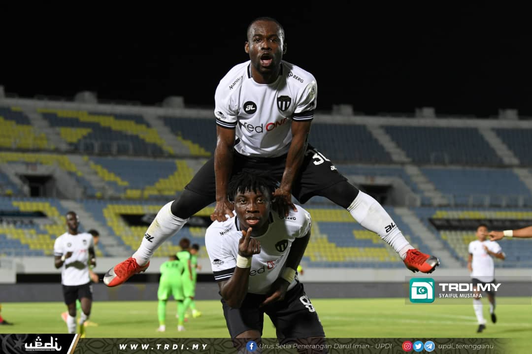 Aksi Babak Kedua Selamatkan Terengganu FC