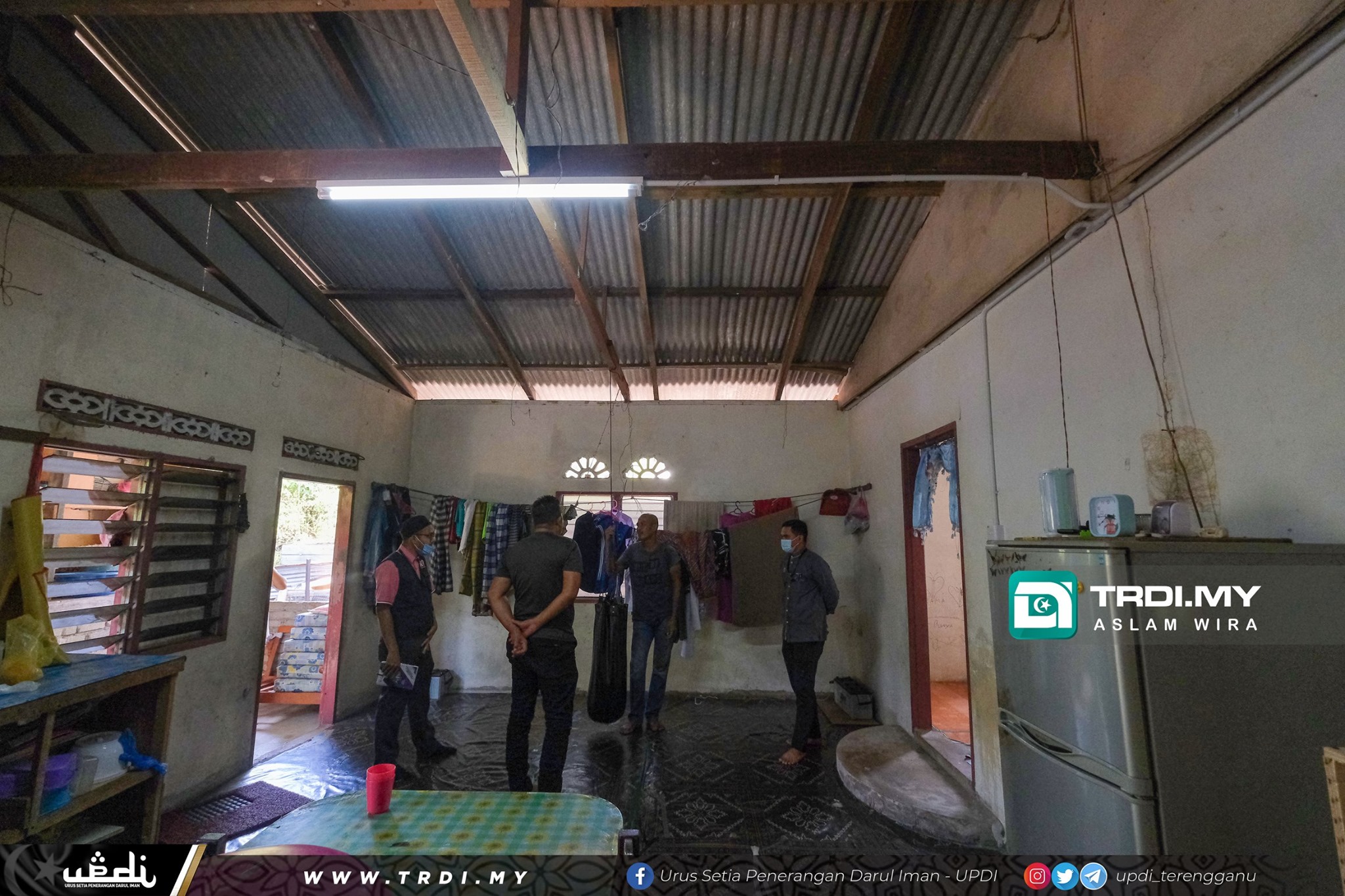 Syukur, Akhirnya Terima Bekalan Elektrik