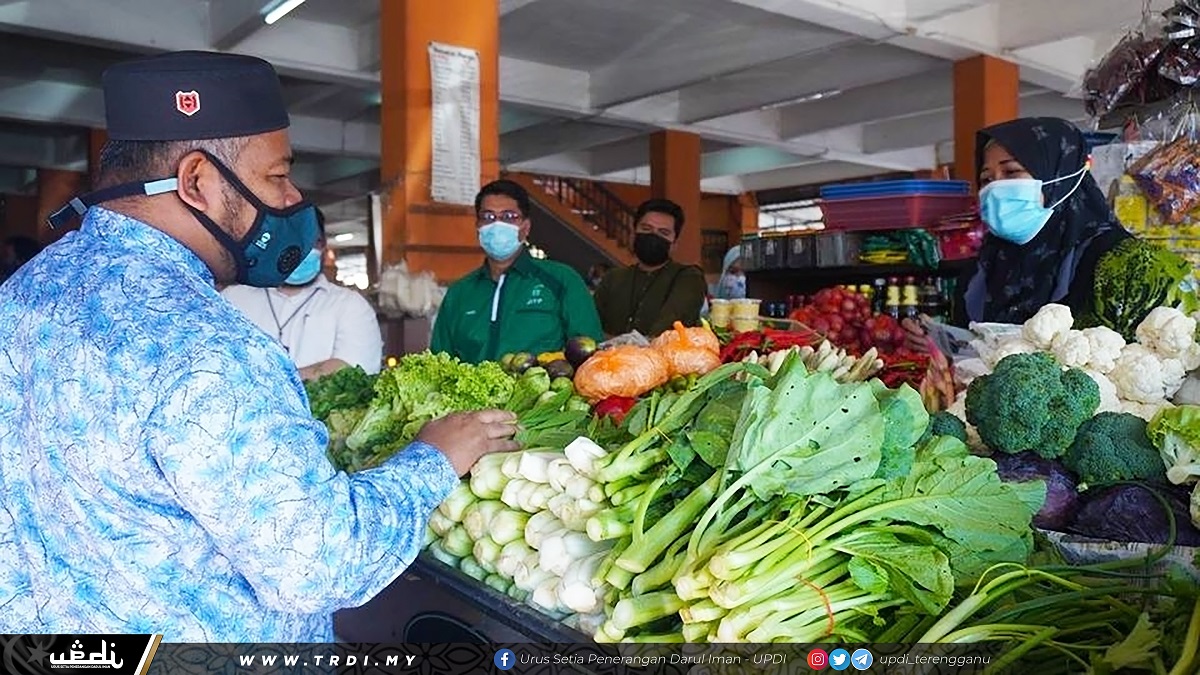 Dr Khairuddin Cakna Peniaga Pasar Batu Enam