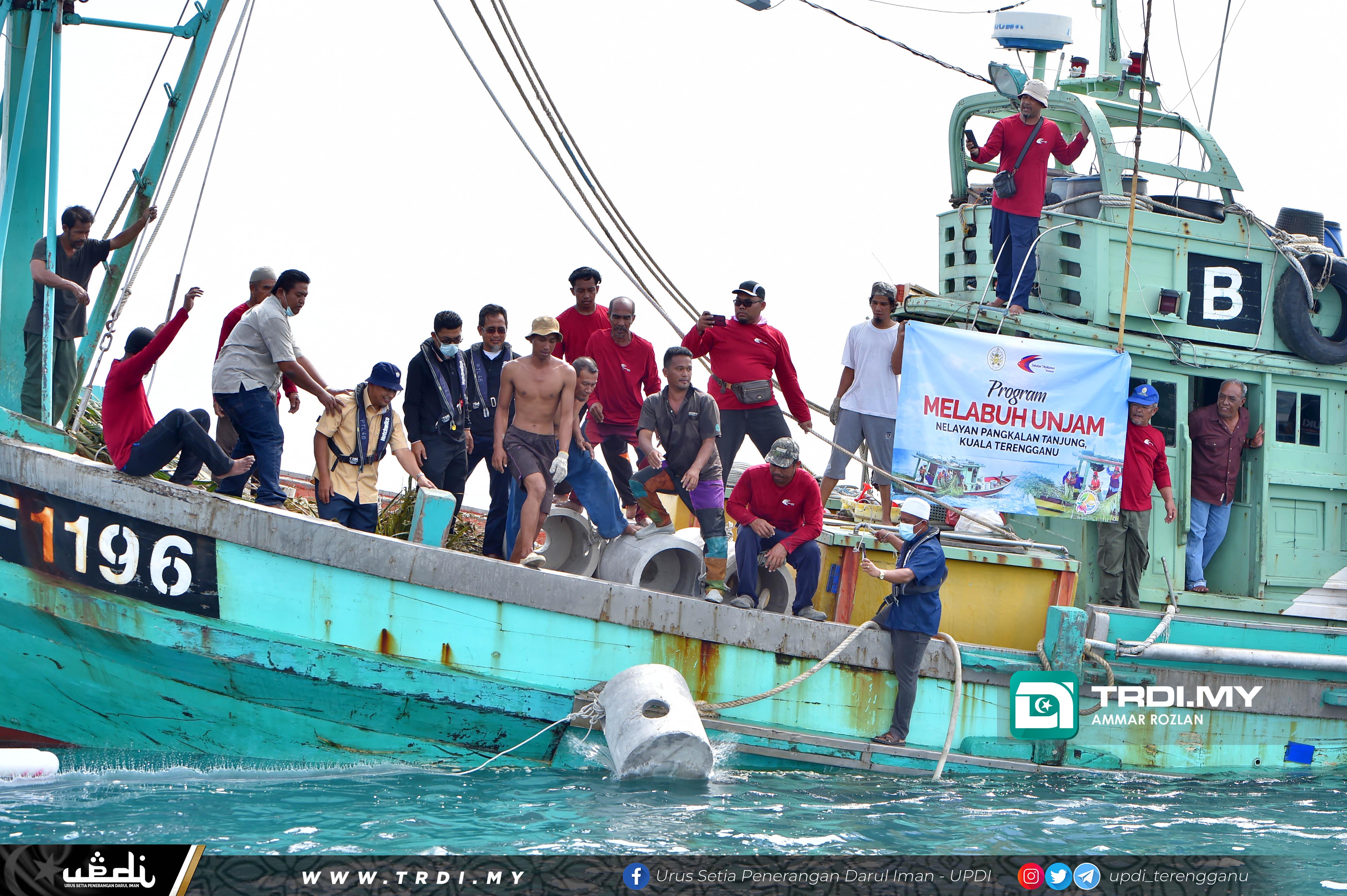 Majlis Penyerahan Unjam