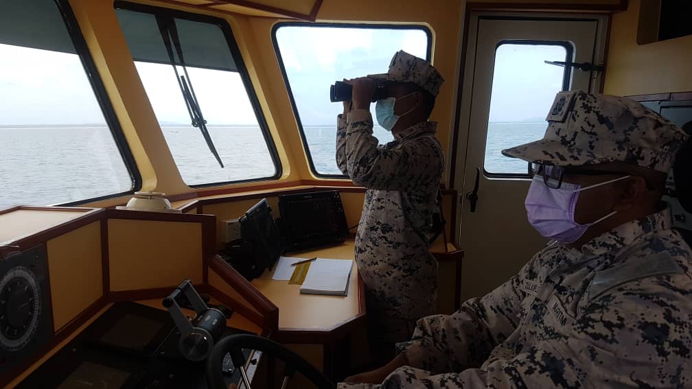 Operasi Mencari Pemancing Jatuh Laut Diteruskan