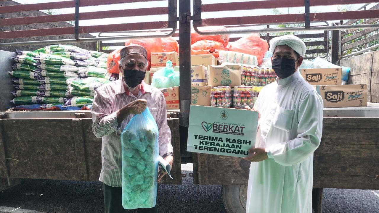 4,000 Keluarga Di Permaisuri Mula Terima Barangan Keperluan