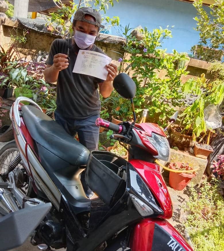 Pengerusi JPKK Jual Motosikal Bantu Penduduk Terjejas