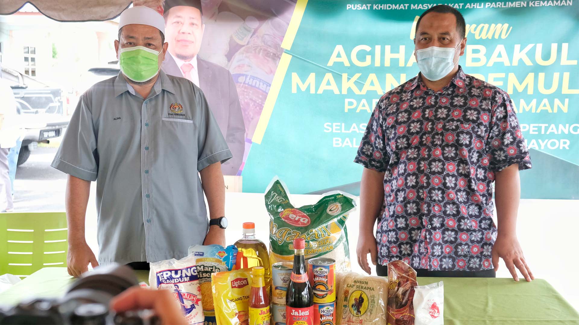 Bakul Makanan Pemulih Mula Diagihkan