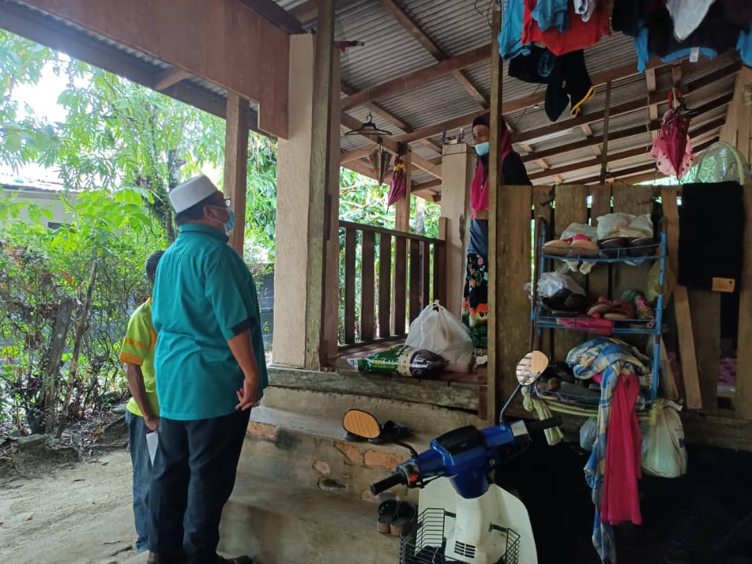 2,325 Penoreh, Petani Dan Nelayan Terima Bantuan Hidup