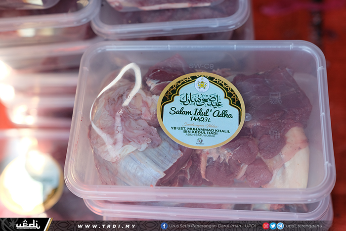 DUN Batu Buruk Agih 1,200 Kilogram Daging Korban