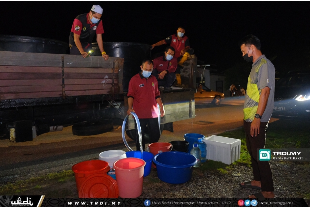 Misi Bantuan Air Diperluaskan, 8 Lori Persendirian Diguna