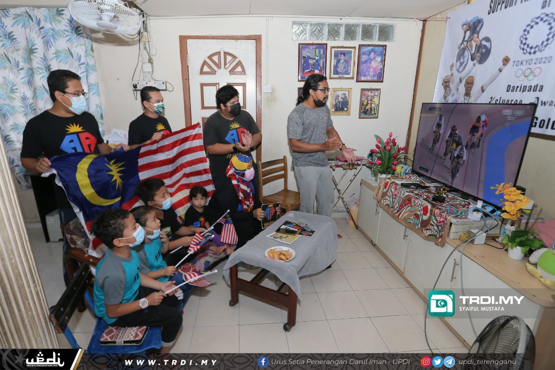 Sokongan, Solat Hajat Keluarga Iringi Kejayaan Azizulhasni