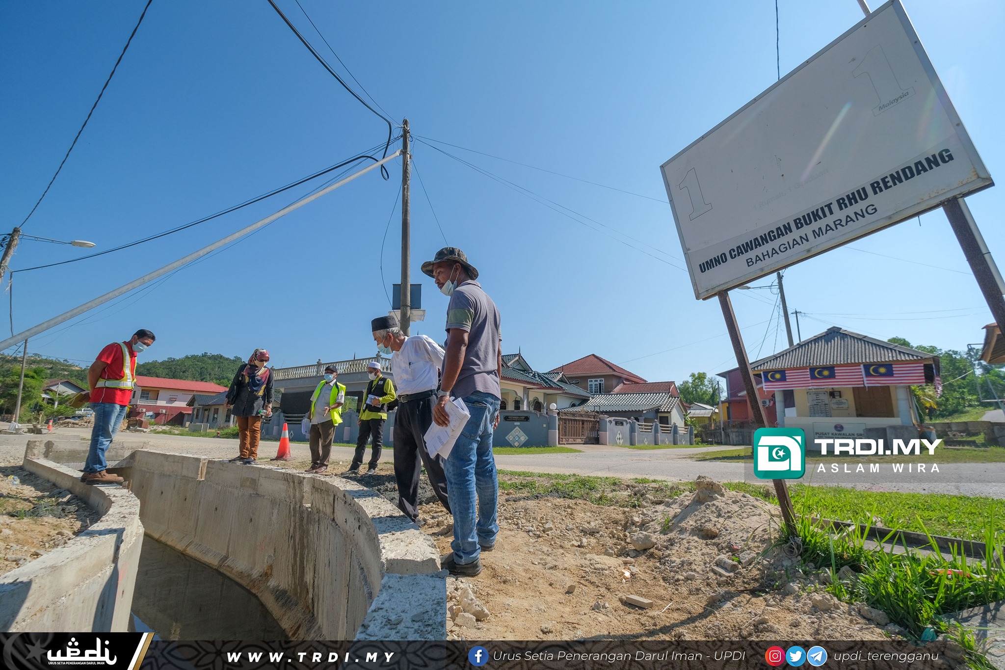 Bina Longkang Elak Banjir Kilat