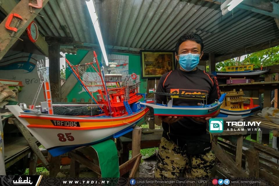 Nelayan Hasil Replika Bot