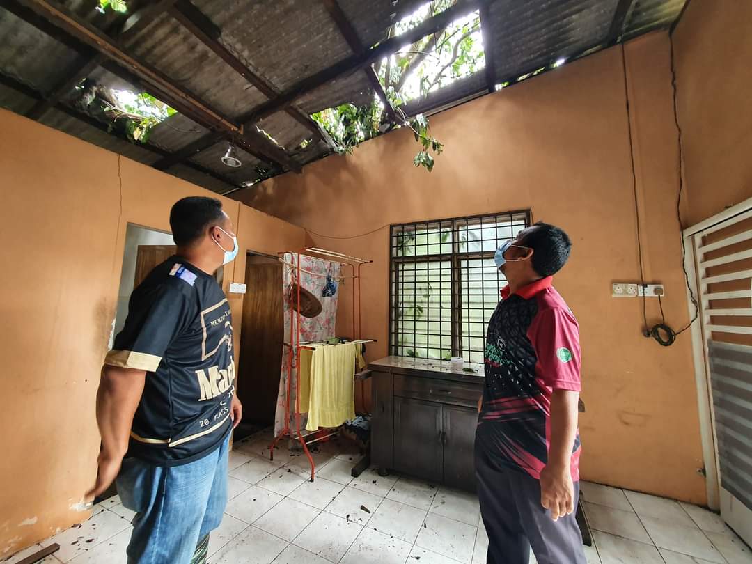 Rumah Siap Dibaiki, 100 Keluarga Mangsa Ribut Terharu