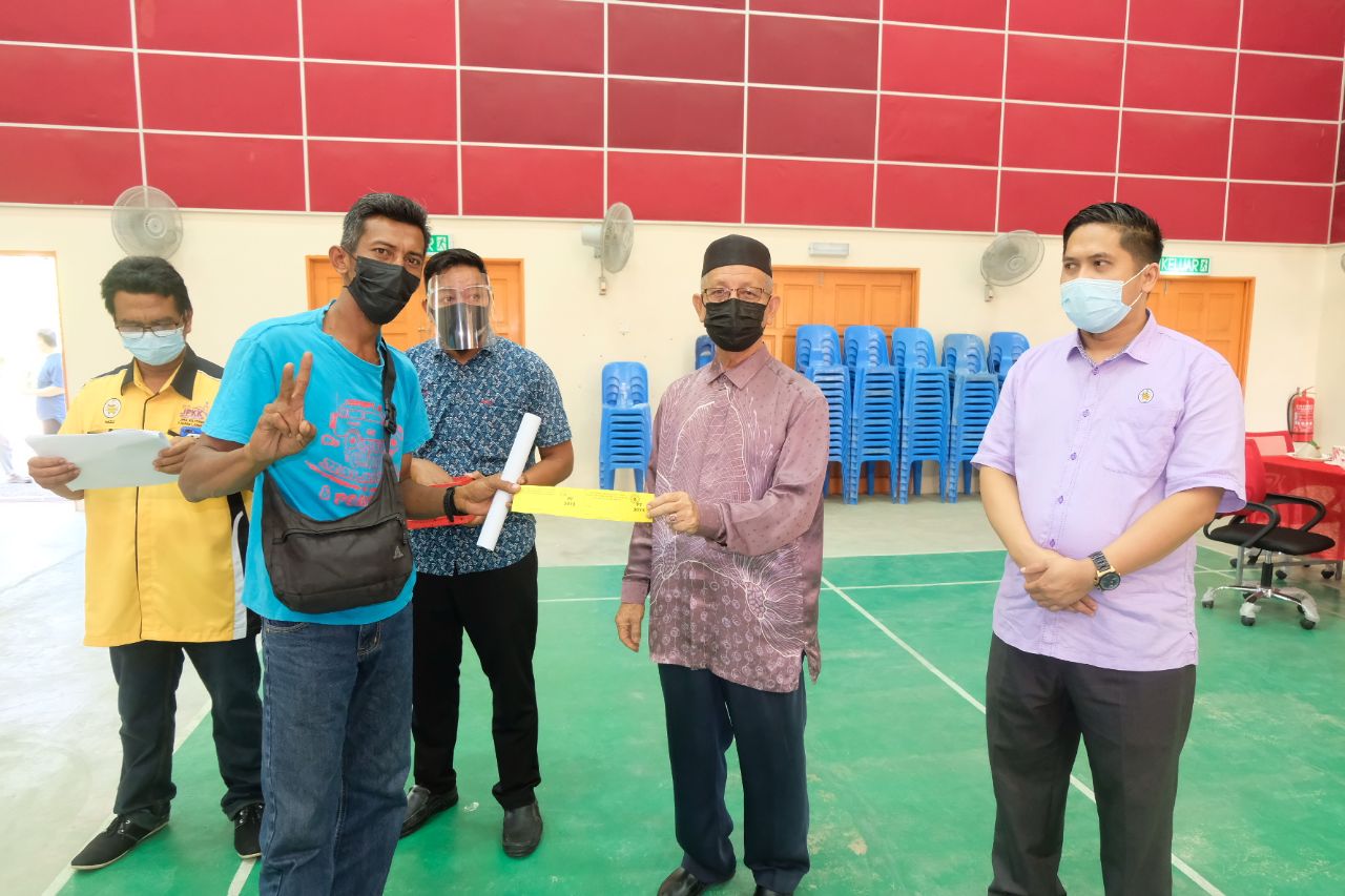 Tunai Manifesto, Generasi Kedua Peneroka Felda Neram 1 Terima Lot Tapak Kediaman