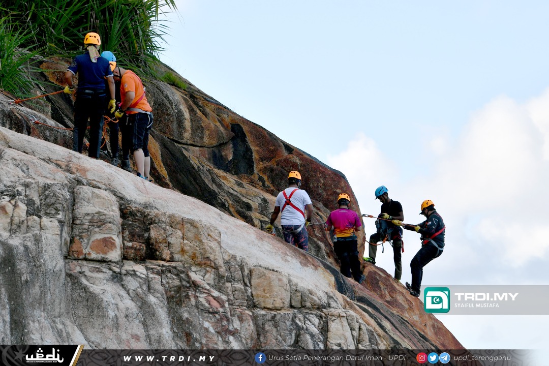 Pulau Lang Tengah Tawar Keunikan Berganda