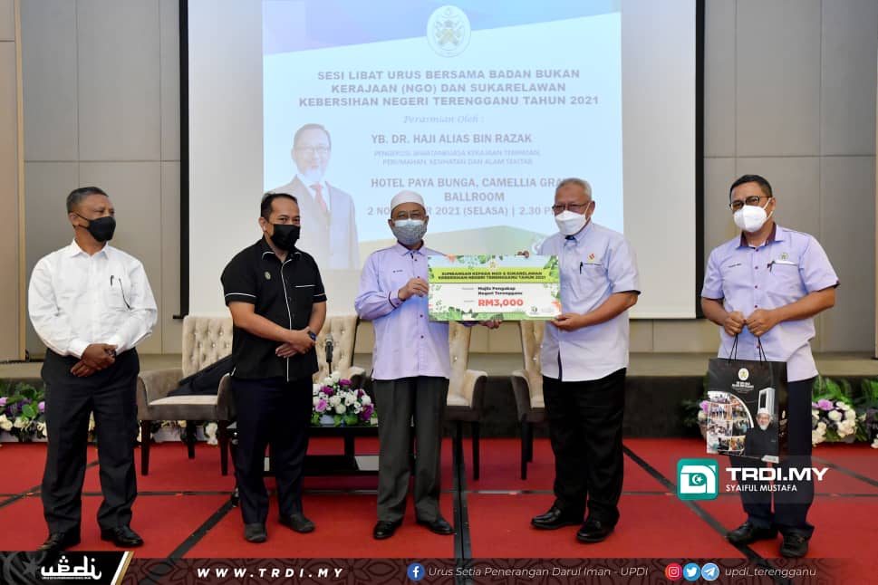 40 Individu Pengotor Dikompaun