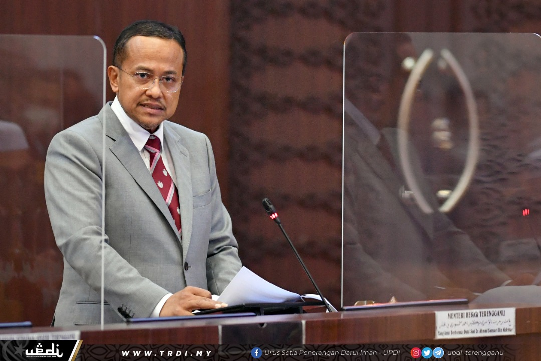 ‘Abang Long Sebuah Parti Mahukan Tiga Penjuru’