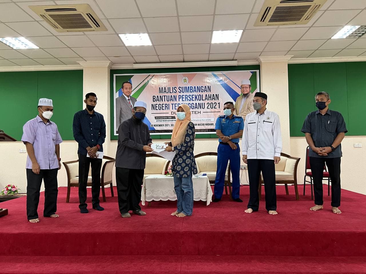 2,460 Murid Jerteh Terima Bantuan Persekolahan