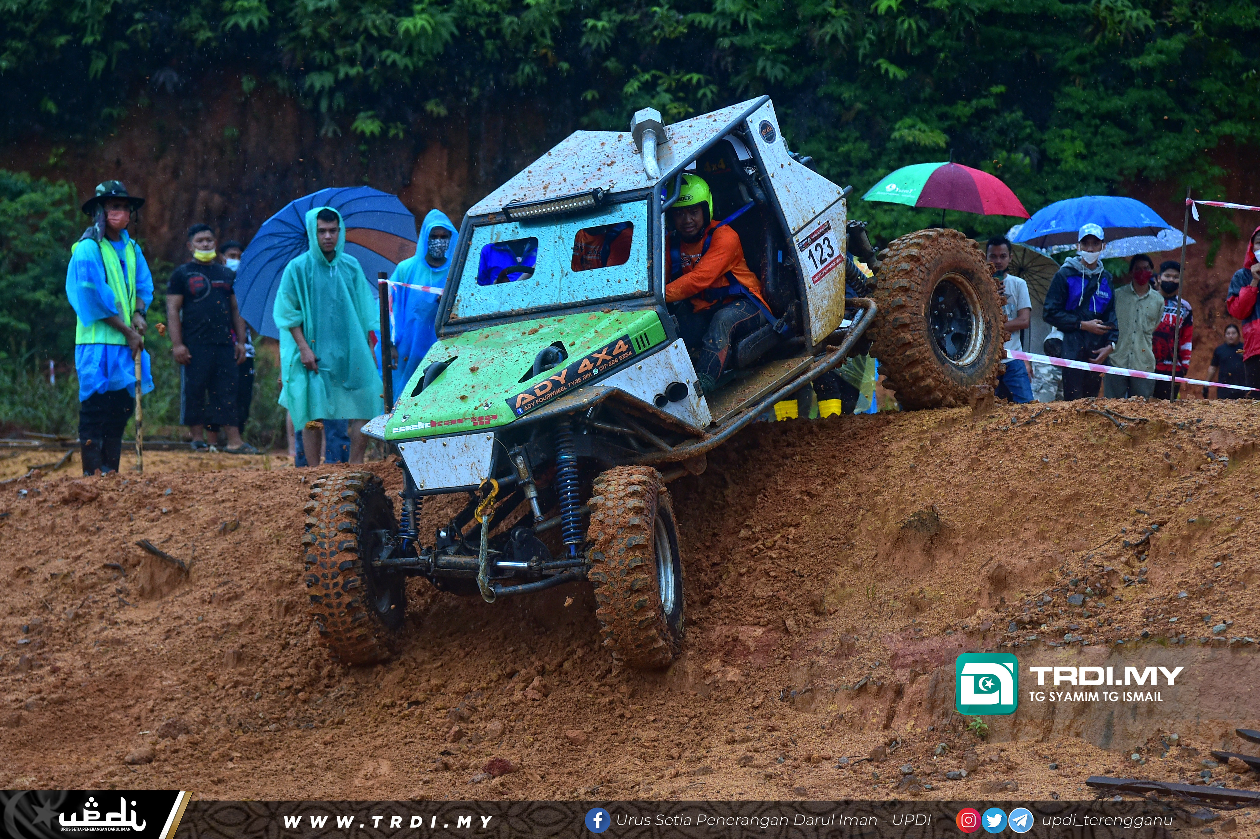 Program Bukit Besi 4x4 Monsoon Challenge 2021 di Bukit Besi Rainforest Park, Dungun.