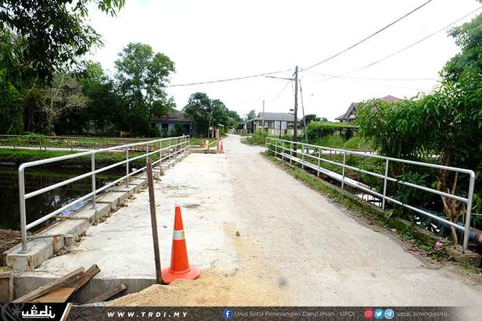Pelebaran Jambatan Kampung Gong Baru Hampir Selesai