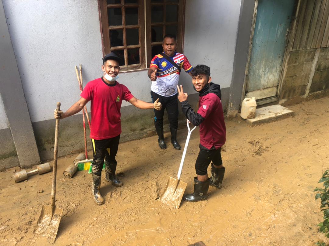 Pemain Muda TFC, Malaysia Bantu Mangsa Banjir