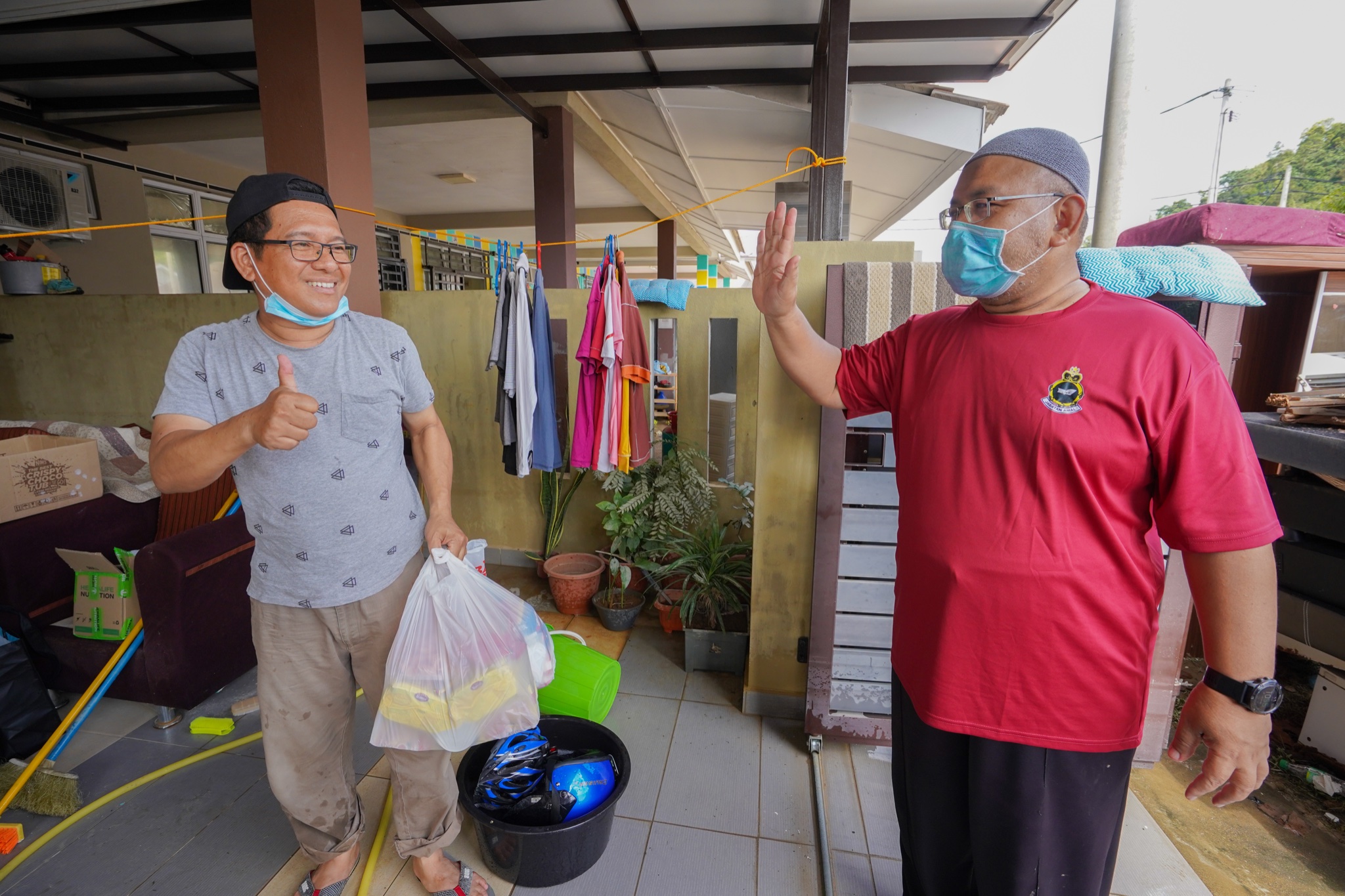 Hilang Penat Lihat Mangsa Banjir Kembali Senyum