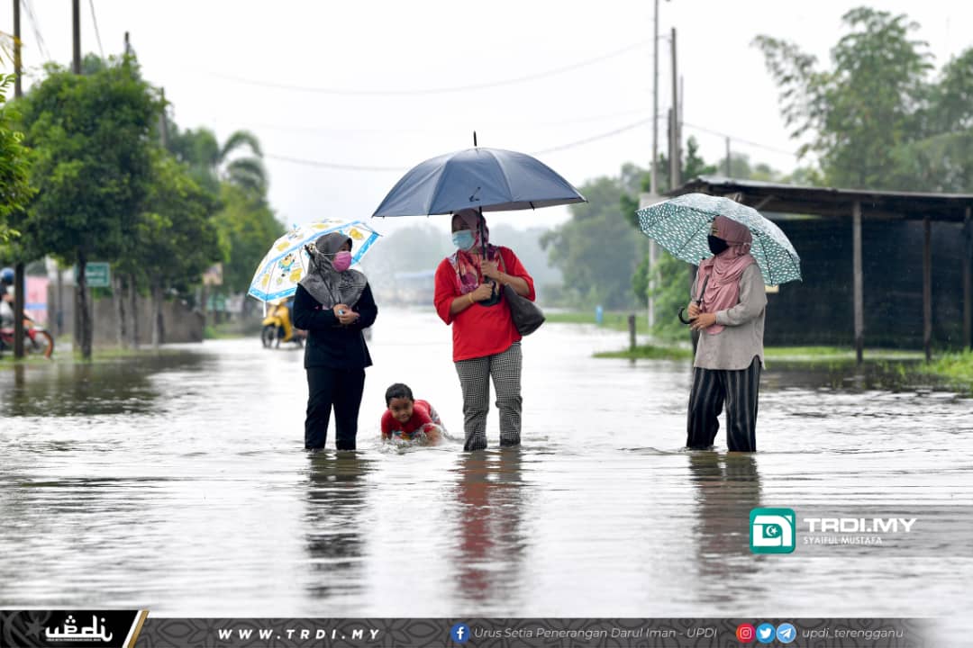 Amaran Banjir : Penduduk Tiga Kampung Dipindahkan Lebih Awal