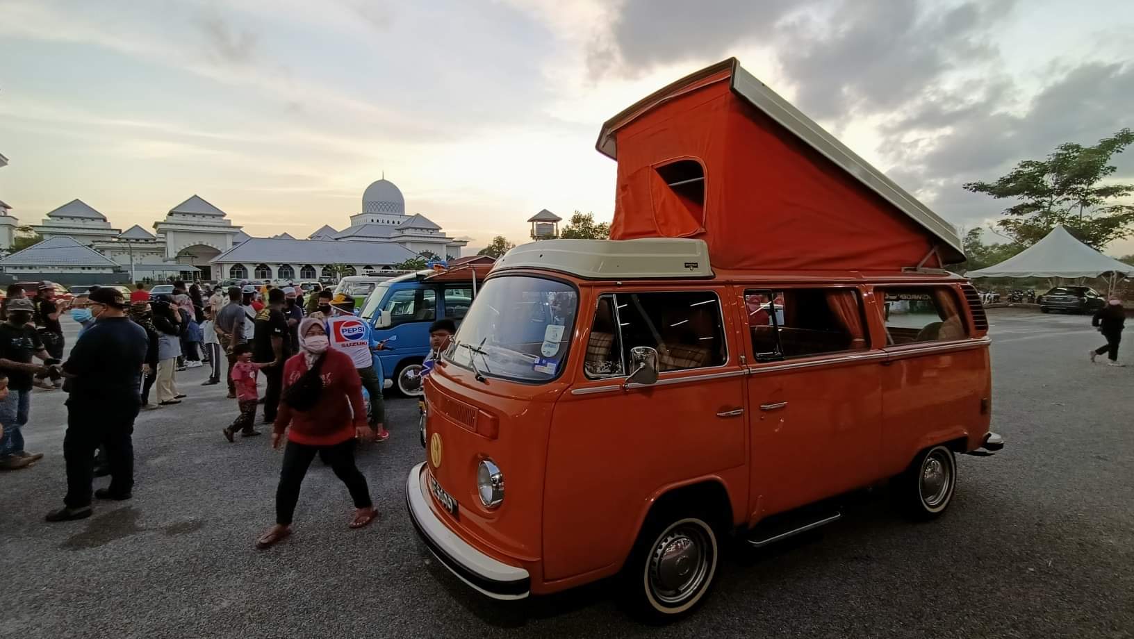 Kota Putera Himpun 300 Otai Kenderaan Klasik