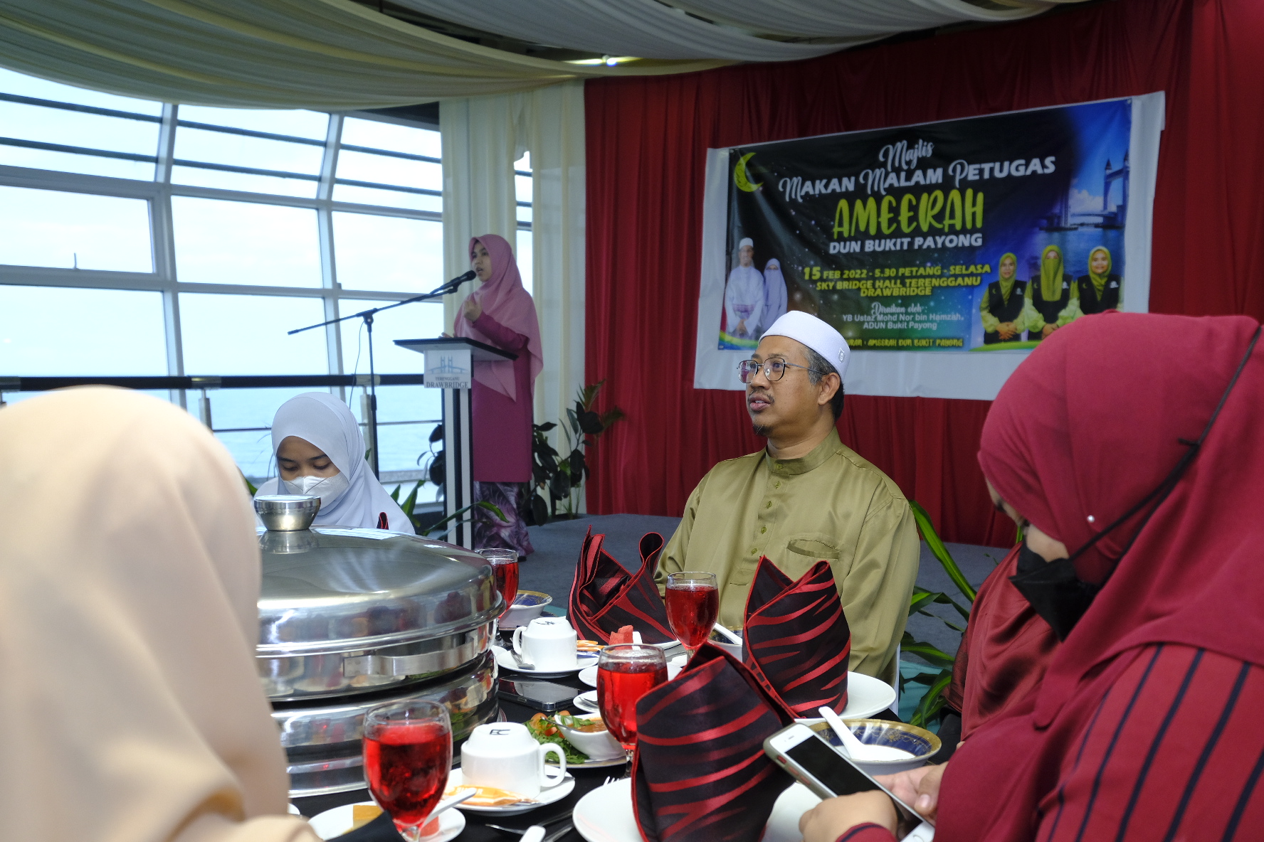 ADUN Bukit Payong Santuni Wanita Muda