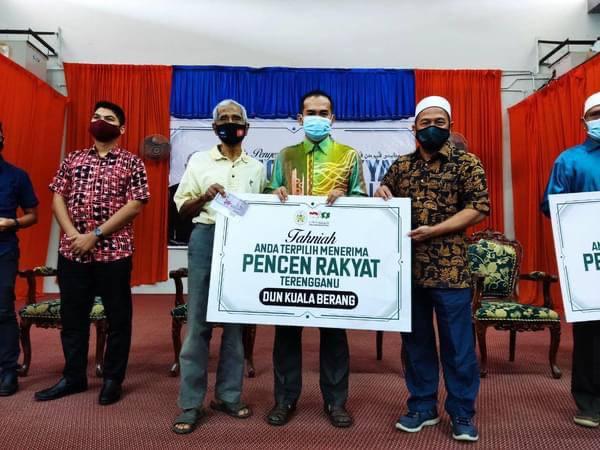 Pencen Rakyat: Berita Gembira buat 653 Penerima Warga Emas