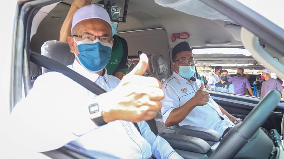 Warga SMASID Gembira Dapat Van Baharu