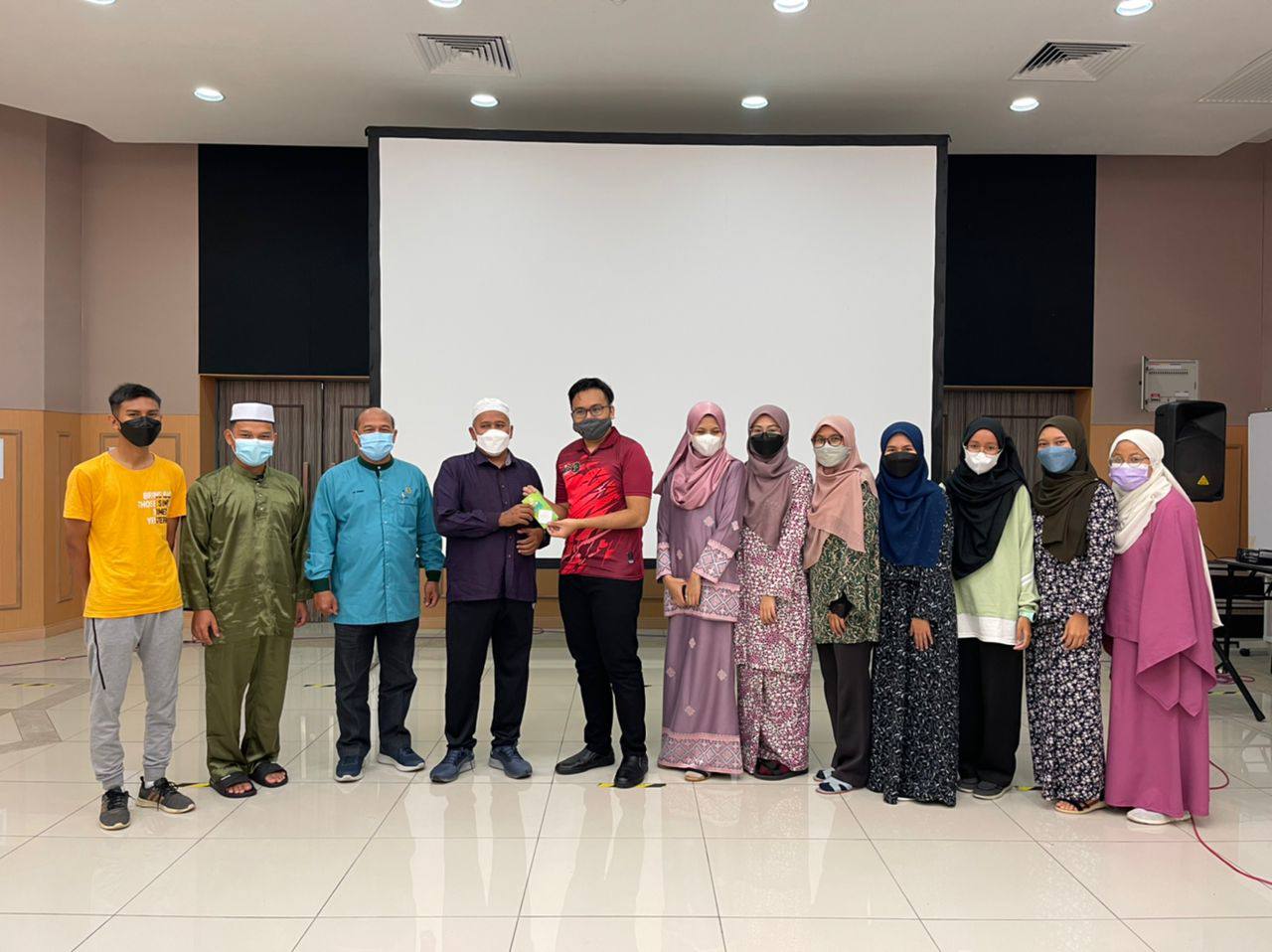 Kerajaan Teliti Taja Penerbangan Perantau Sabah Balik Mengundi