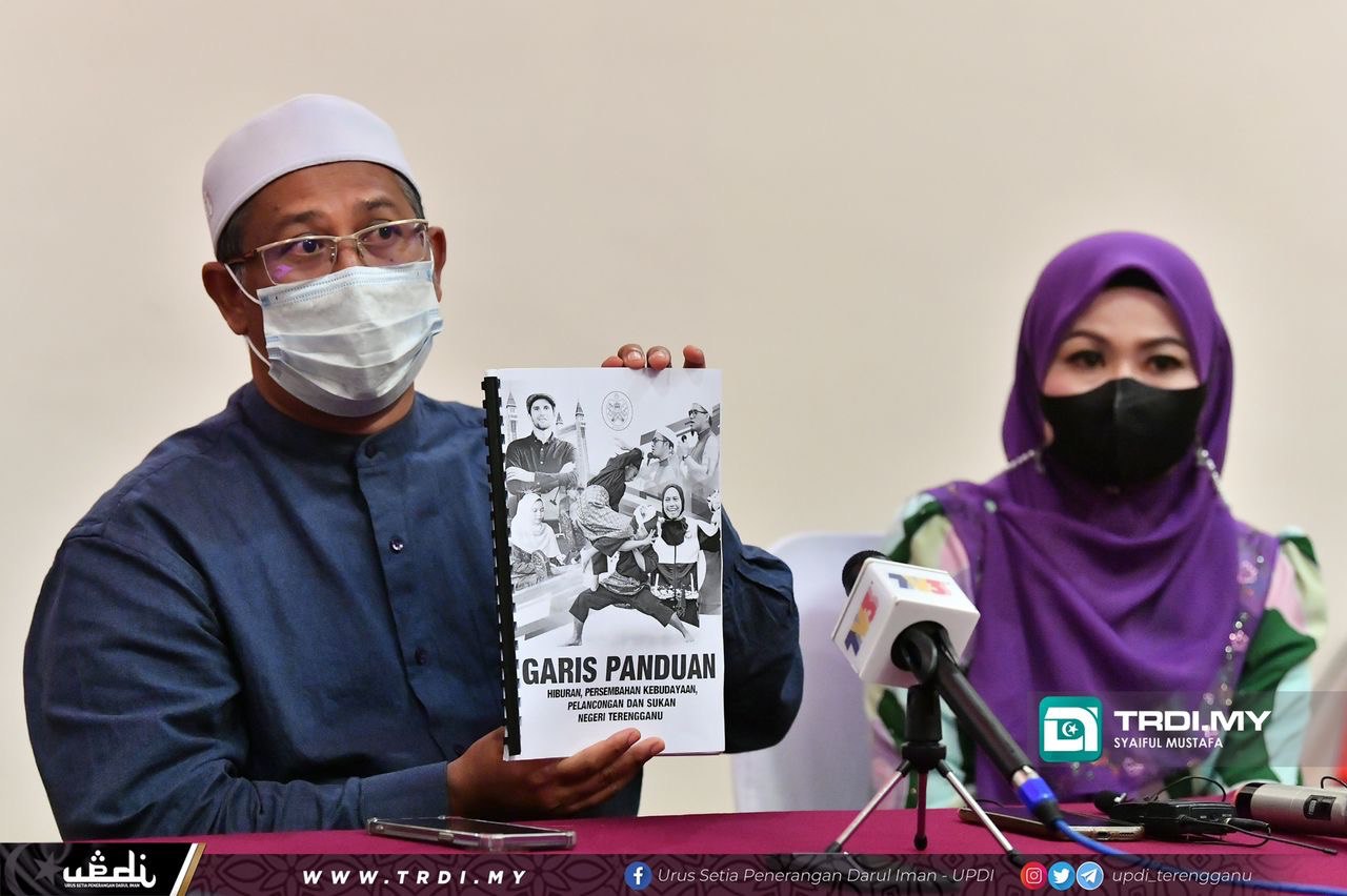 Penyanyi Seksi : JHEAT, Polis Lancar Siasatan