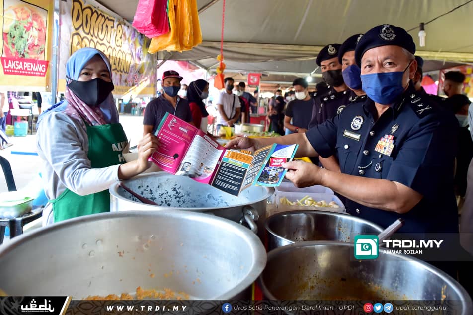 Polis Pantau Bazar Ramadan