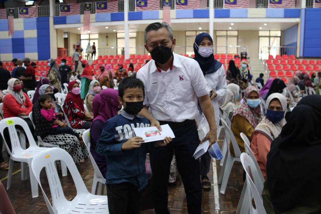 KETENGAH Peruntuk RM825,000 Untuk Program Back To School