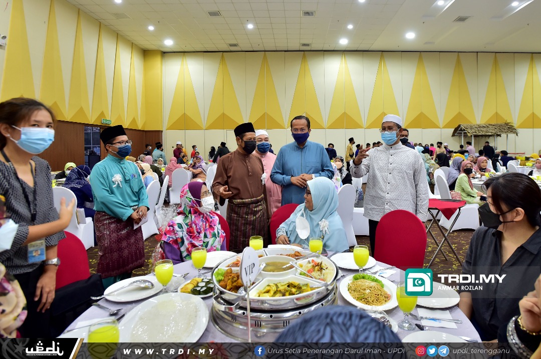 MB Terengganu Rai Lebih 100 Petugas Media