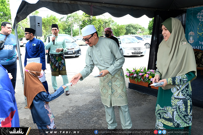 Kira-kira 5000 Pengunjung Meriahkan Majlis Raya DUN Batu Buruk