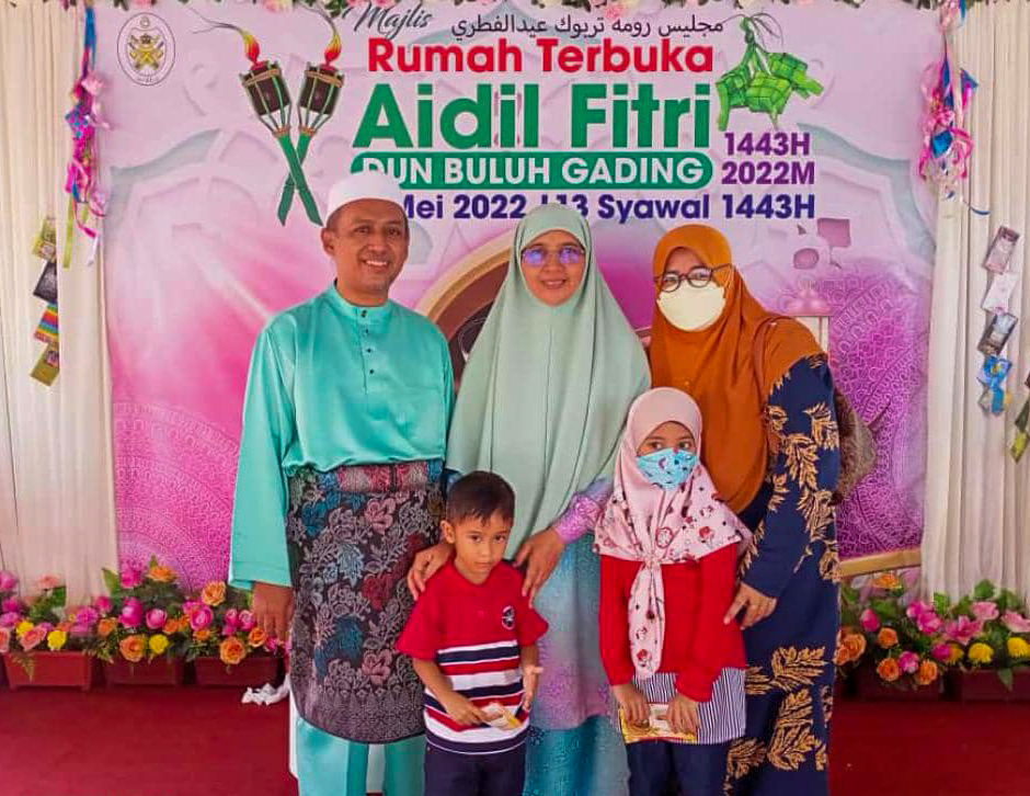 Pengunjung Teruja Sambutan Raya Buluh Gading